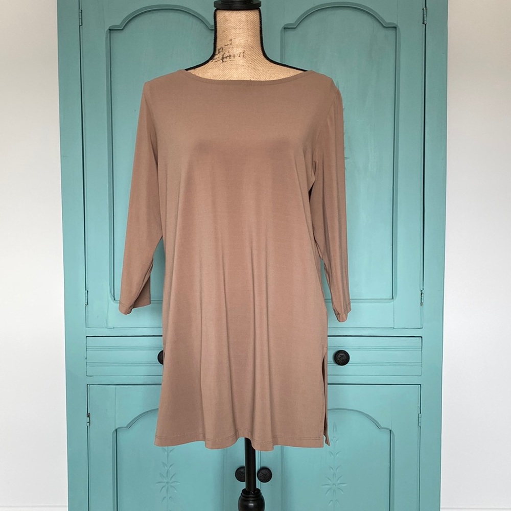 TravelSmith Light Brown Tunic. Side Vents. 3/4 Sleeve Large